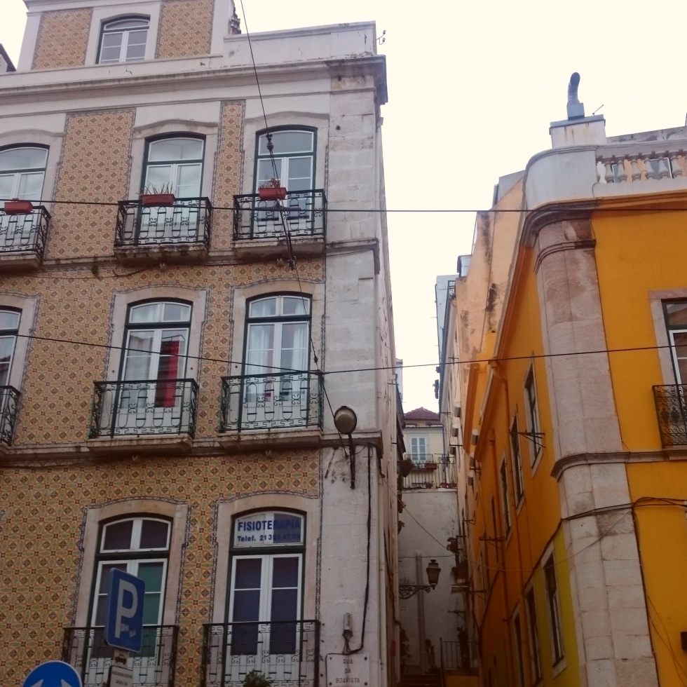 Holidays-in-Portugal-City-Break-tours-lisbon-tiles